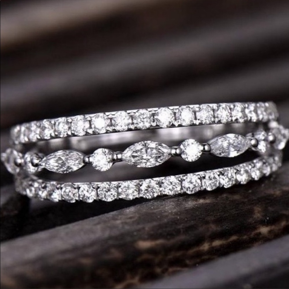 NEW💍4.1 CT STERLING SILVER DIAMOND HALO RING, CUTE RING, SHINY RING. - Picture 2 of 4